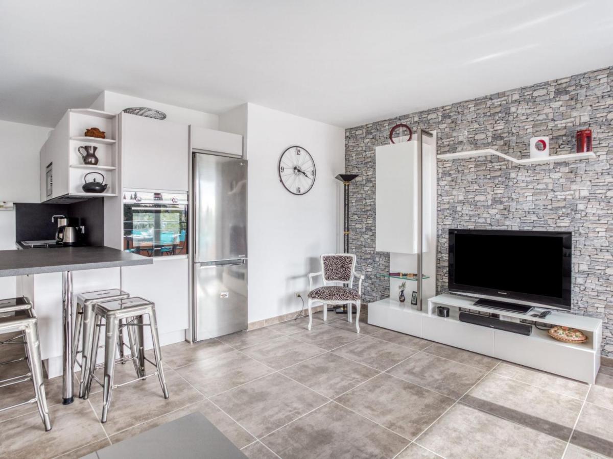 Apartment Le Jardin Du Loderi-1 By Interhome Bormes-les-Mimosas Luaran gambar